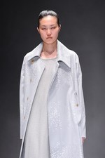まとふ(matohu) 2013-14年秋冬コレクション - 間から生まれる、日本の美意識｜写真9