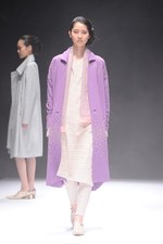 まとふ(matohu) 2013-14年秋冬コレクション - 間から生まれる、日本の美意識｜写真11