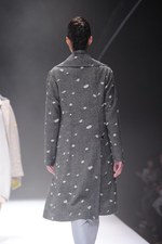 まとふ(matohu) 2013-14年秋冬コレクション - 間から生まれる、日本の美意識｜写真14