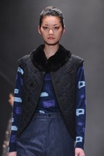 まとふ(matohu) 2013-14年秋冬コレクション - 間から生まれる、日本の美意識｜写真36