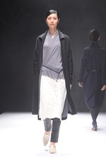 まとふ(matohu) 2013-14年秋冬コレクション - 間から生まれる、日本の美意識｜写真39