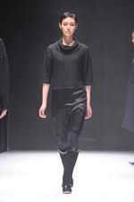 まとふ(matohu) 2013-14年秋冬コレクション - 間から生まれる、日本の美意識｜写真41