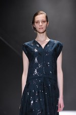 まとふ(matohu) 2013-14年秋冬コレクション - 間から生まれる、日本の美意識｜写真61