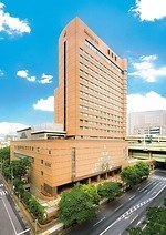 ロイヤルパークホテルのハロウィンアフタヌーンティー、アンティーク調棺桶＆黒猫のチョコ細工など｜写真6