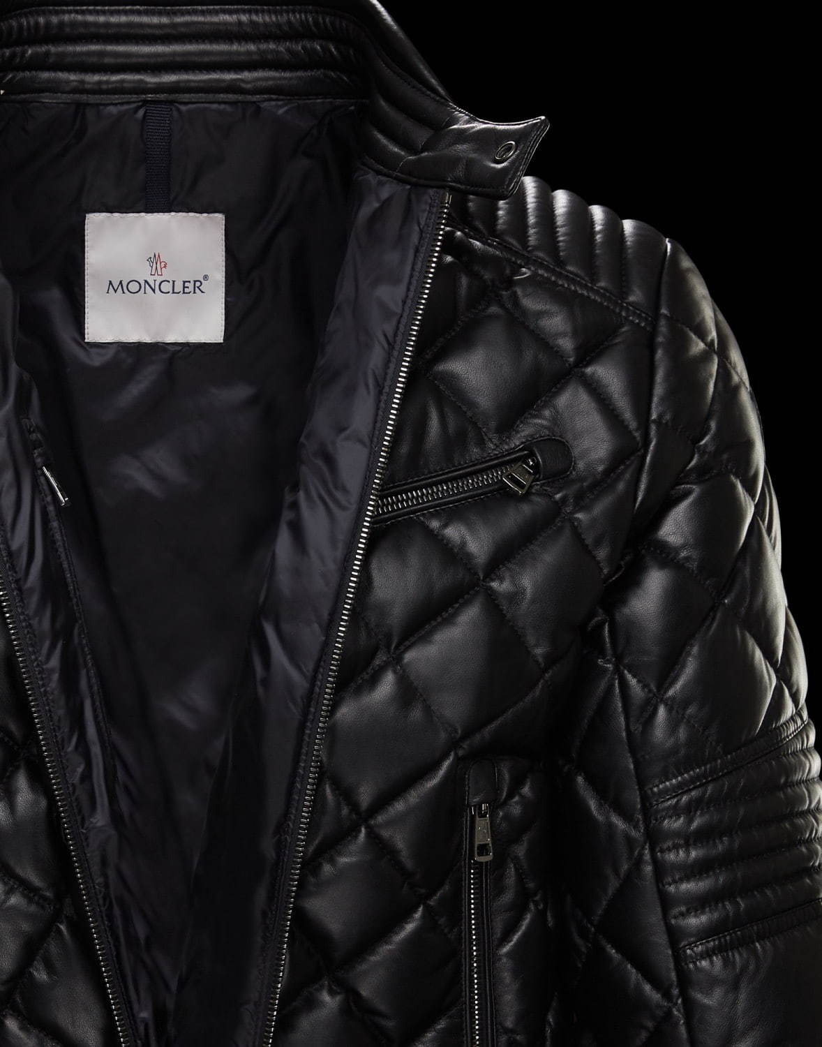 モンクレール　MONCLER レザーライダースジャケット　ダウン