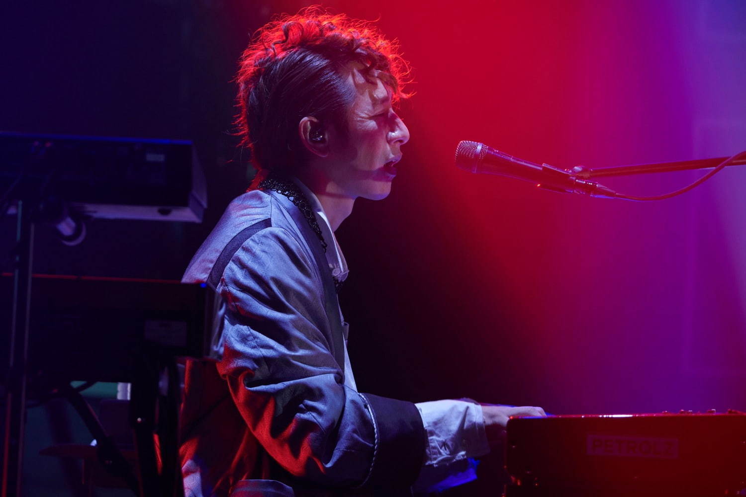 東京事変「特番ニュースフラッシュ」無観客ライブ記録映像を全国映画館上映＆一斉配信｜写真3