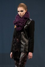 ヨハン クー 2013-14年秋冬コレクション - 破滅の世界へと誘う魔性の女｜写真2