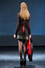 ヨハン クー 2013-14年秋冬コレクション - 破滅の世界へと誘う魔性の女｜写真13