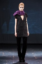 ヨハン クー 2013-14年秋冬コレクション - 破滅の世界へと誘う魔性の女｜写真31