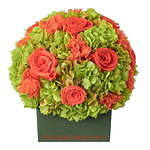 ニコライ バーグマン“落葉”から着想した秋限定フラワーボックス、バラやカーネーションを詰めて｜写真5