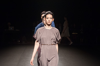 サポートサーフェス 2013-14年秋冬 ウィメンズ コレクション