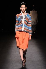 サポートサーフェス 2013-14年秋冬コレクション - 心を照らす煌めきの残像｜写真23