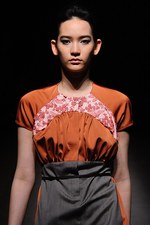 サポートサーフェス 2013-14年秋冬コレクション - 心を照らす煌めきの残像｜写真53