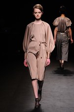 サポートサーフェス 2013-14年秋冬コレクション - 心を照らす煌めきの残像｜写真60