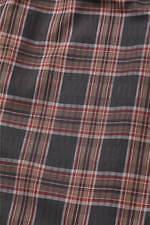 ビューティフルピープルの3WAYトレンチコート、チェックワンピースのレイヤード風デザイン｜写真6