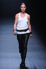 ウノ ピュ ウノ ウグァーレ トレ 2013-14年秋冬コレクション - 無骨な男のリアルクローズ｜写真17