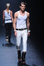 ウノ ピュ ウノ ウグァーレ トレ 2013-14年秋冬コレクション - 無骨な男のリアルクローズ｜写真18