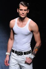 ウノ ピュ ウノ ウグァーレ トレ 2013-14年秋冬コレクション - 無骨な男のリアルクローズ｜写真19