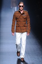 ウノ ピュ ウノ ウグァーレ トレ 2013-14年秋冬コレクション - 無骨な男のリアルクローズ｜写真57