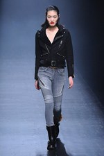 ウノ ピュ ウノ ウグァーレ トレ 2013-14年秋冬コレクション - 無骨な男のリアルクローズ｜写真69