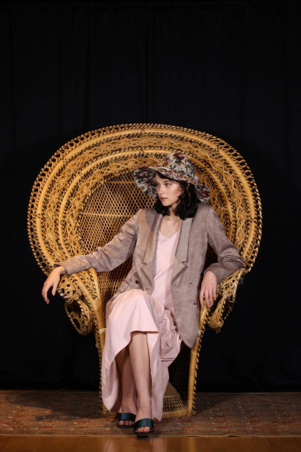 タイニーダイナソー 2020年春夏｜female テーラードジャケット