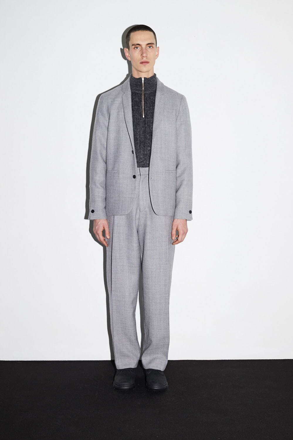 ステファン シュナイダー(STEPHAN SCHNEIDER) 2020-21年秋冬
