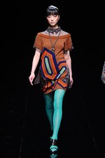 ユマ コシノ 2013-14年秋冬コレクション - 純粋と混沌との美しいカオスを、エッジィに｜写真15