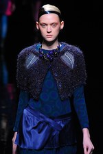 ユマ コシノ 2013-14年秋冬コレクション - 純粋と混沌との美しいカオスを、エッジィに｜写真27