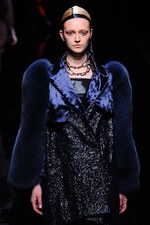 ユマ コシノ 2013-14年秋冬コレクション - 純粋と混沌との美しいカオスを、エッジィに｜写真42