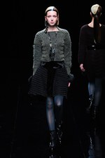 ユマ コシノ 2013-14年秋冬コレクション - 純粋と混沌との美しいカオスを、エッジィに｜写真53