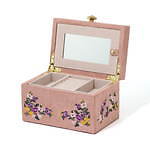 フランフラン“ボヘミアンの一軒家”着想のインテリア、幾何学柄ラグ＆花刺繍ジュエリーボックス｜写真15