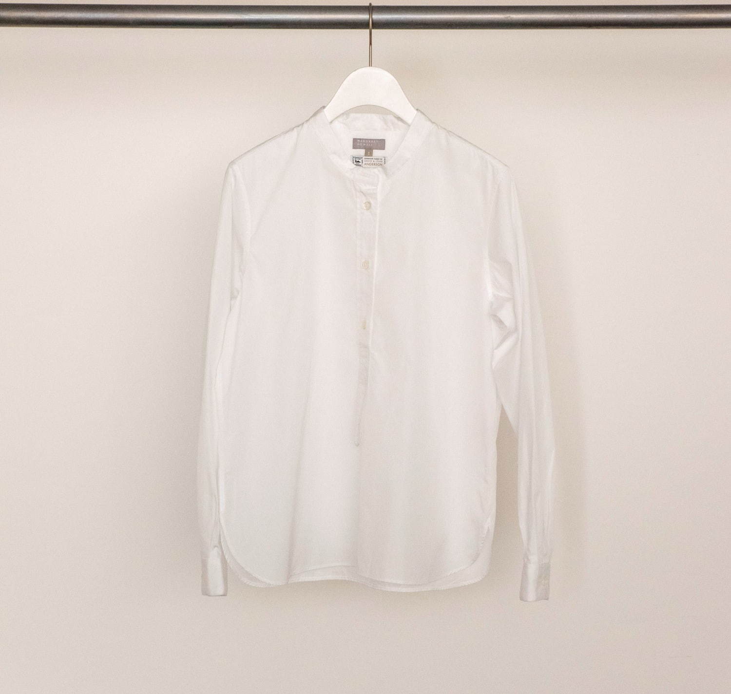 マーガレット・ハウエル“ブランドの原点”クラシックシャツがベースの限定シャツ、上質コットン生地｜写真3
