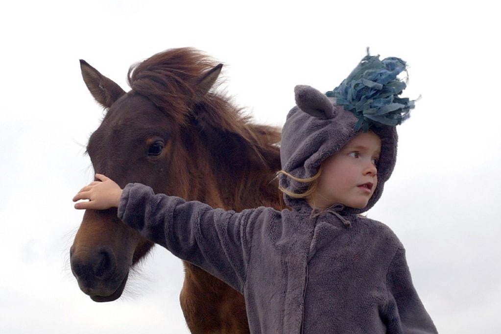 銀座メゾンエルメス フォーラムで“馬と人の関係を紐解く”写真家シャルロット・デュマの展覧会｜写真14