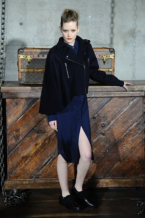 ニッツ シュナイダー(NITZ SCHNEIDER) 2013-14年秋冬ウィメンズ&メンズコレクション  - 写真32