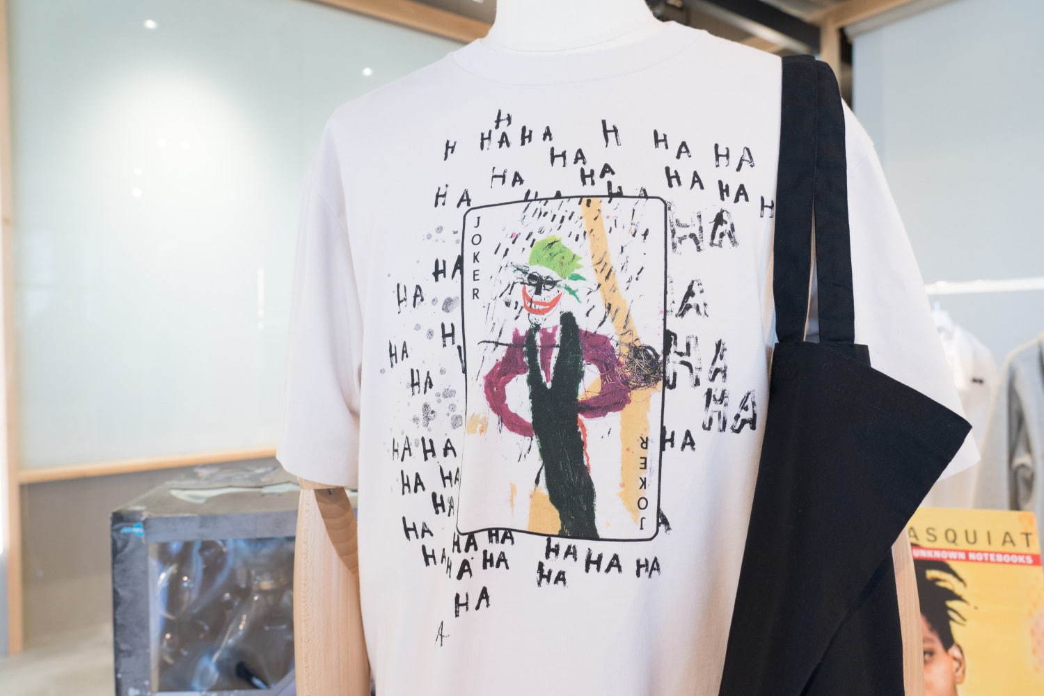 UT×バスキア×ワーナー・ブラザース - バスキアが描くジョーカーやバットマンがTシャツ＆パーカーに｜写真30