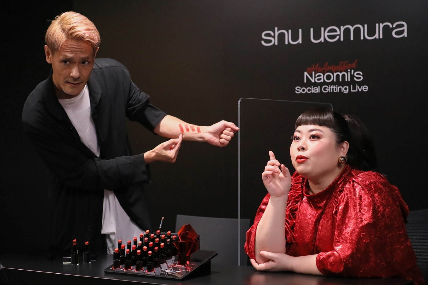 シュウ ウエムラ(shu uemura) ナオミ‘ｓレッドウッド｜写真21