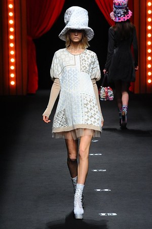 リツコ シラハマ(RITSUKO SHIRAHAMA) 2013-14年秋冬ウィメンズコレクション  - 写真9