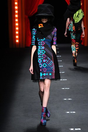 リツコ シラハマ(RITSUKO SHIRAHAMA) 2013-14年秋冬ウィメンズコレクション  - 写真13