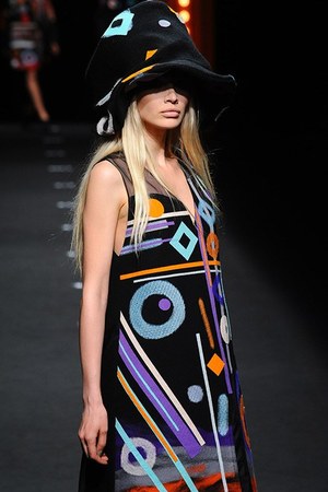 リツコ シラハマ(RITSUKO SHIRAHAMA) 2013-14年秋冬ウィメンズコレクション  - 写真15