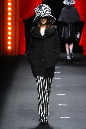 リツコ シラハマ(RITSUKO SHIRAHAMA) 2013-14年秋冬ウィメンズコレクション  - 写真36