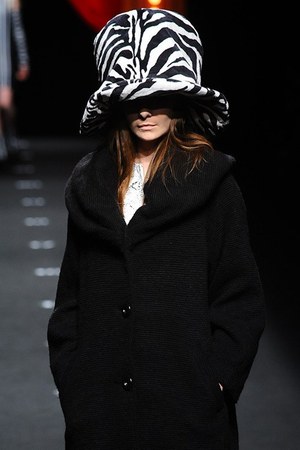 リツコ シラハマ(RITSUKO SHIRAHAMA) 2013-14年秋冬ウィメンズコレクション  - 写真37