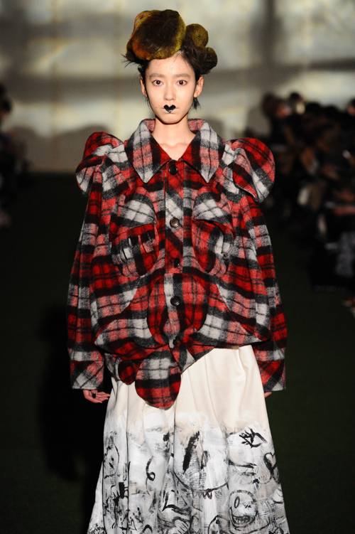 ノゾミ イシグロ オートクチュール(NOZOMI ISHIGURO Haute Couture) 2013-14年秋冬ウィメンズコレクション  - 写真41