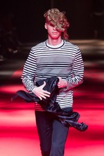 ガンリュウ(GANRYU) 2013-14年秋冬コレクション - ベーシックアイテムが見せた新たな表情｜写真17