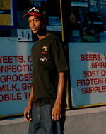 パレス スケートボードからトゥイ―ティーの刺繍入りデニム＆キャップ - ルーニー・テューンズとコラボ｜写真14