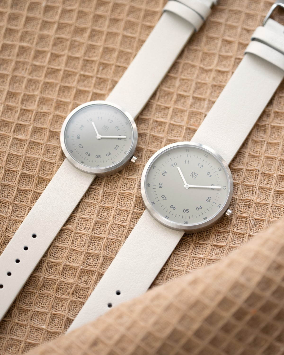 マベンウォッチズ“上品くすみホワイト”の新作腕時計、ヒロブとコラボで｜写真4