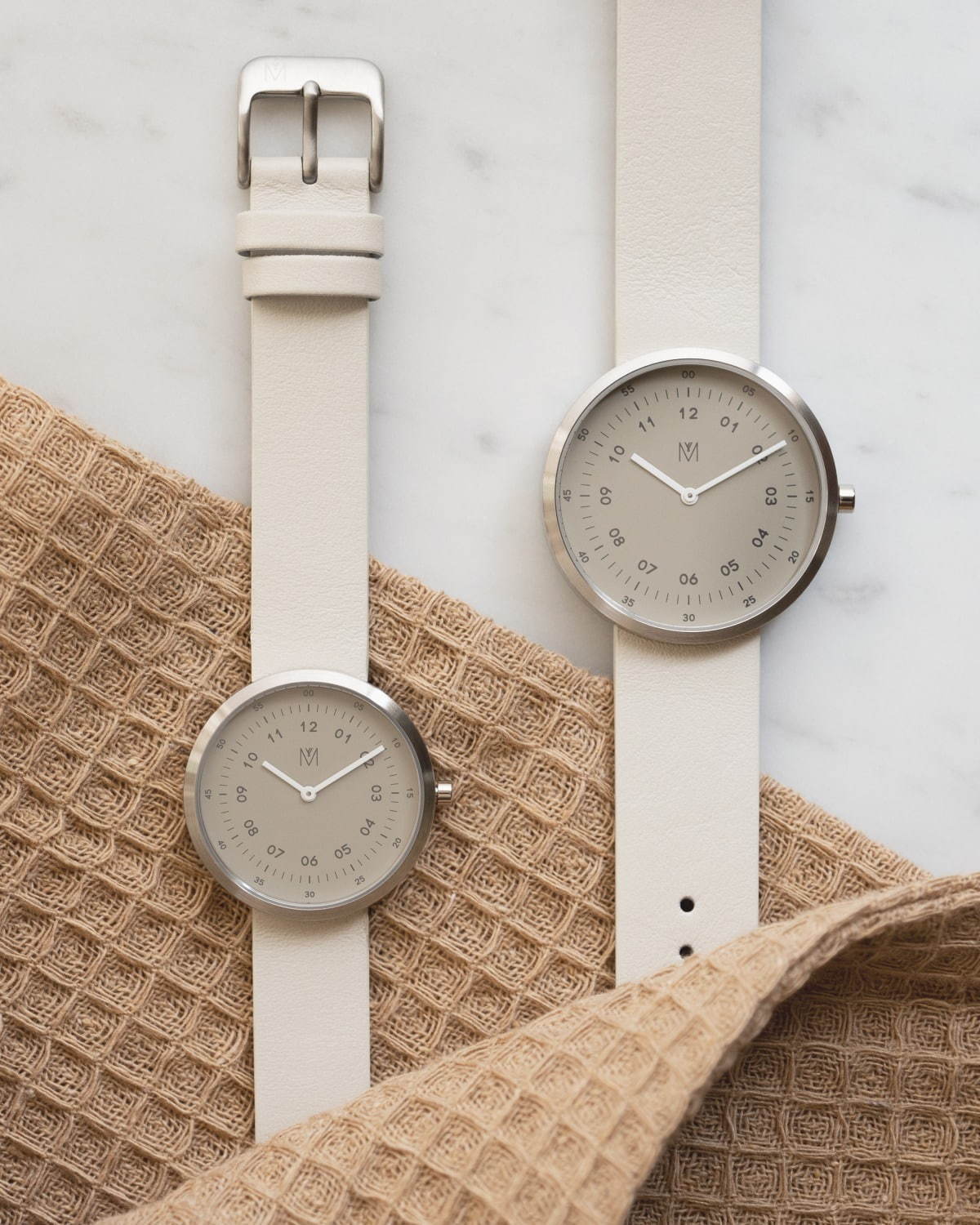 マベンウォッチズ“上品くすみホワイト”の新作腕時計、ヒロブとコラボで｜写真3