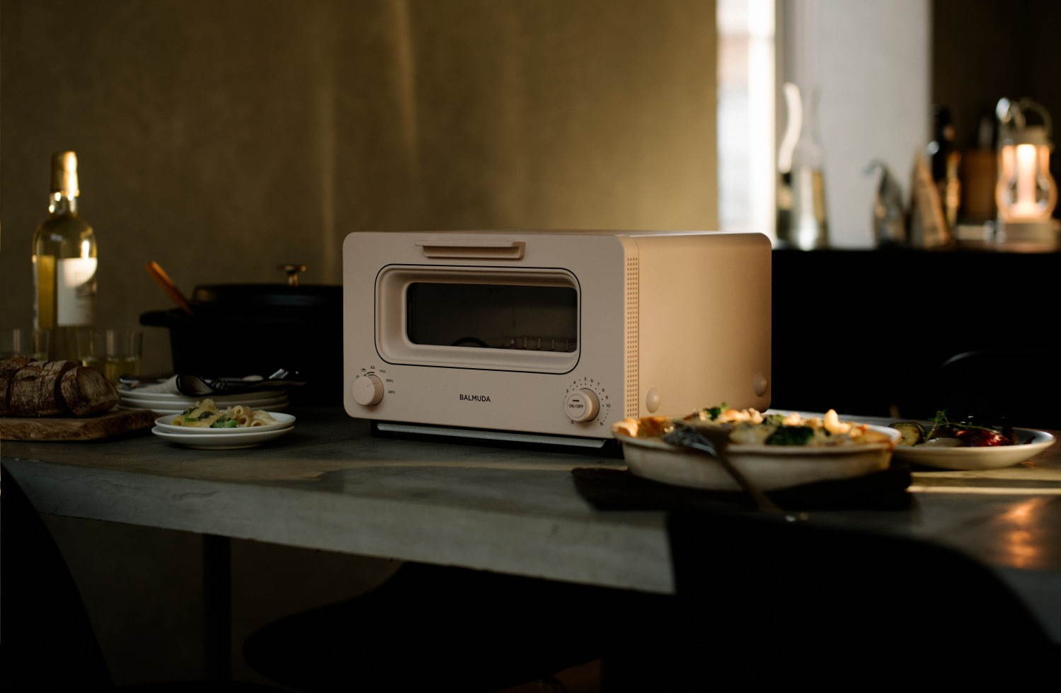 バルミューダのトースターが進化、新色ベージュ＆緻密な温度制御で“サクふわ”焼き立てパンを再現｜写真12