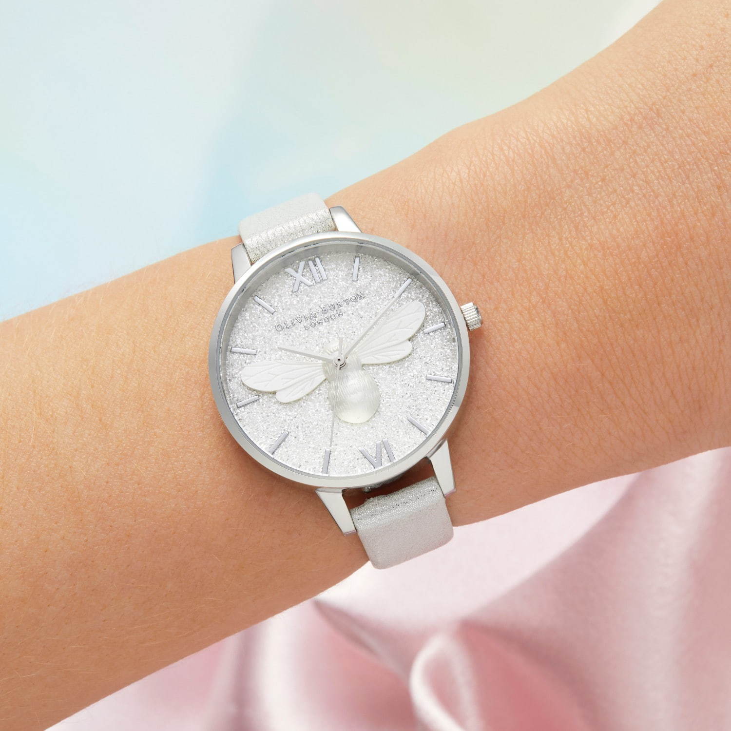 オリビア・バートンの新作腕時計、“オーロラと夜空”＆グリッターきらめくロリポップ着想ダイアル｜写真31
