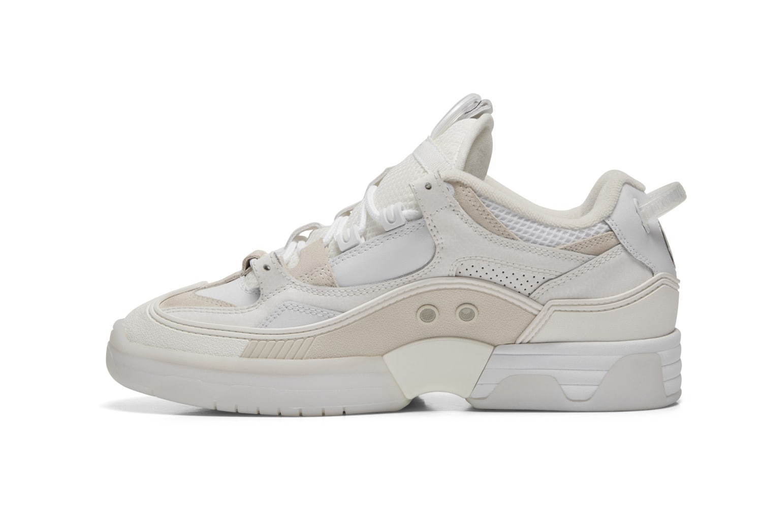 ダブレット×DC SHOESのコラボスニーカー、過去の人気3モデルを1つに 