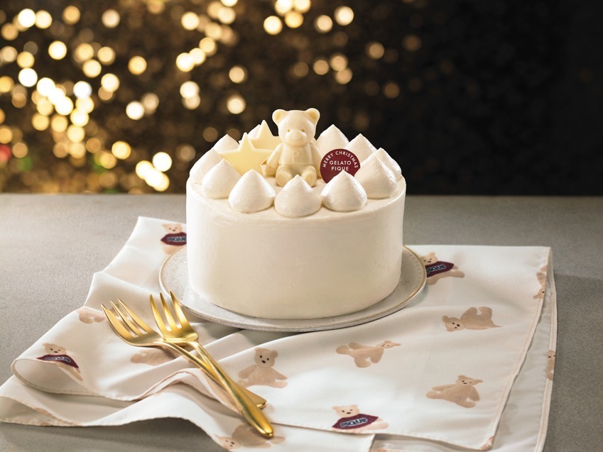 ジェラート ピケ初のクリスマスケーキがセブンーイレブンに登場、“真っ白”クリームに飾られた紅茶ケーキ｜写真1